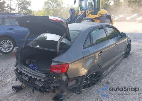 2019 Audi Rs 3 2.5T z USA, uszkodzony, nr VIN WUABWGFF5KA904955